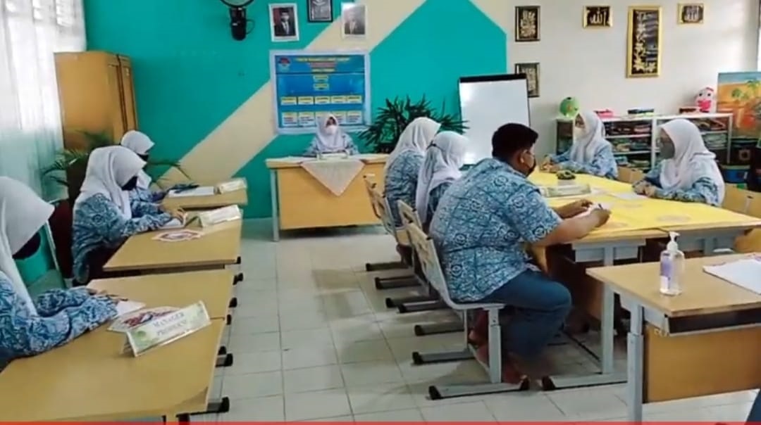 Ekstrakurikuler Kewirausahaan Di sekolah